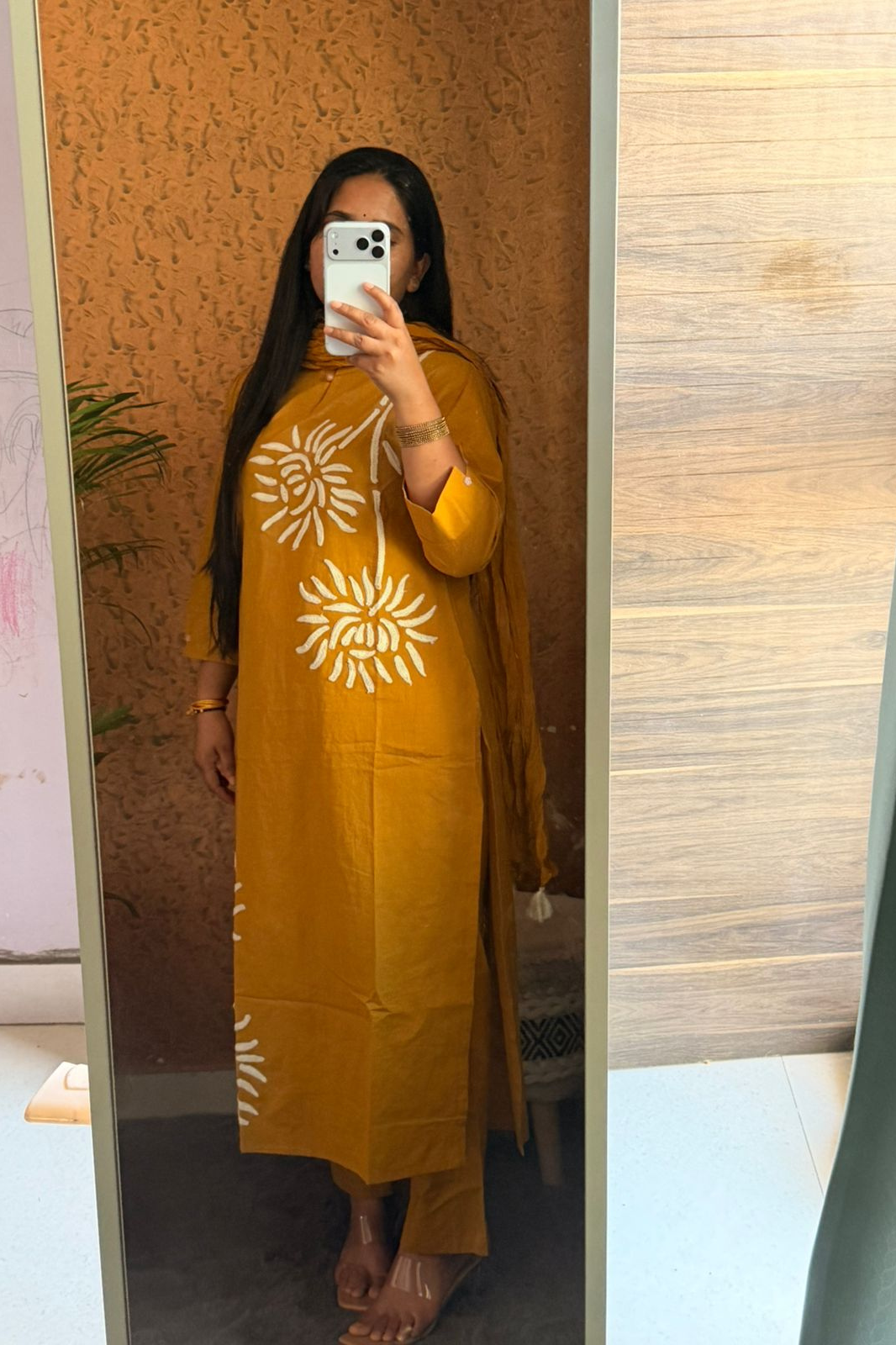 Cotton Straight Fit Suit Set with Dupatta & Pant - Image 4
